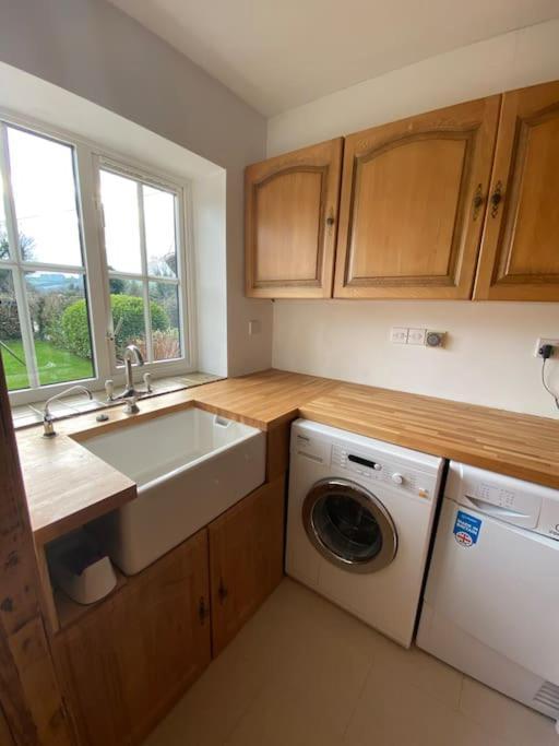 Eco-Friendly Dorset Cottage With Spa Set In Heart Of Countryside Sydling St Nicholas Exteriér fotografie